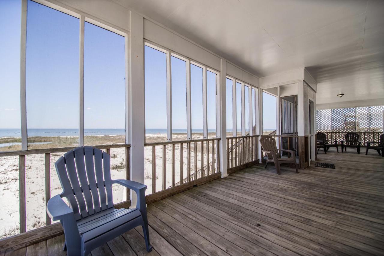 Relaxation - Large Bay Front Home Has Everything You Need For The Perfect Dauphin Island Family Holiday! Home Exterior foto