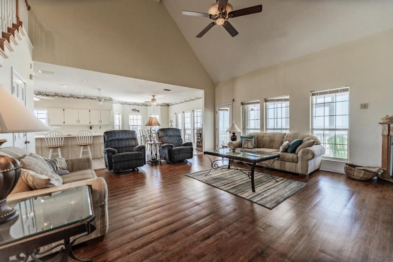 Relaxation - Large Bay Front Home Has Everything You Need For The Perfect Dauphin Island Family Holiday! Home Exterior foto
