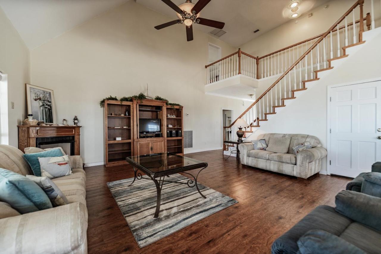 Relaxation - Large Bay Front Home Has Everything You Need For The Perfect Dauphin Island Family Holiday! Home Exterior foto